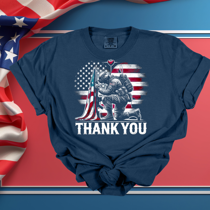 Thank you kneeling soldier Short Sleeve Tee