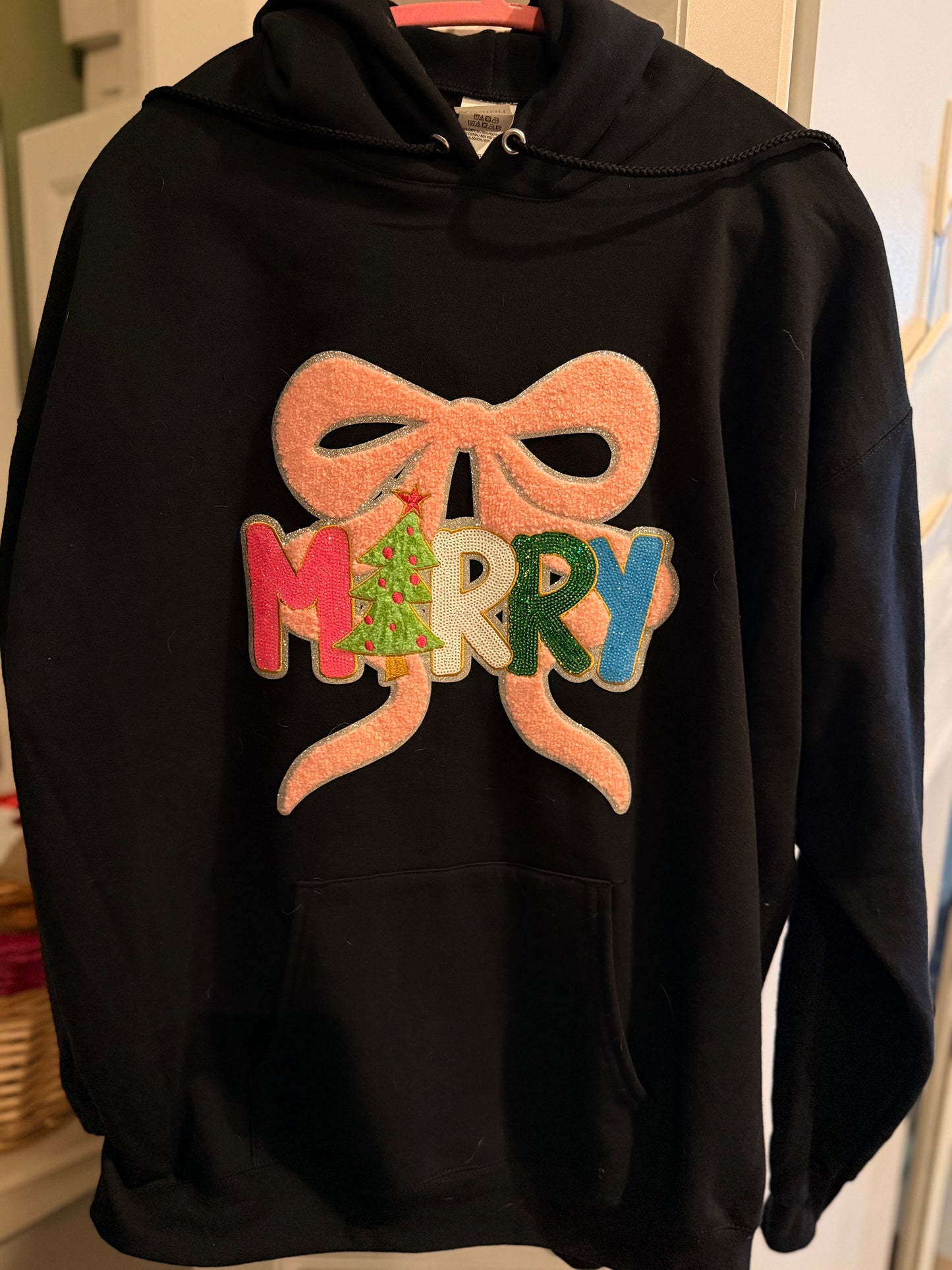 🎀 Custom MERRY Christmas Sweatshirt — Limited Edition Patch Design